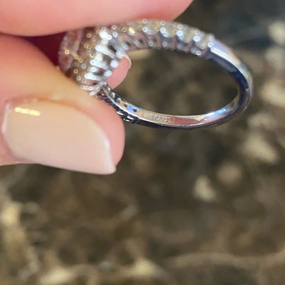 CZ Sterling silver ring - Picture 6 of 11